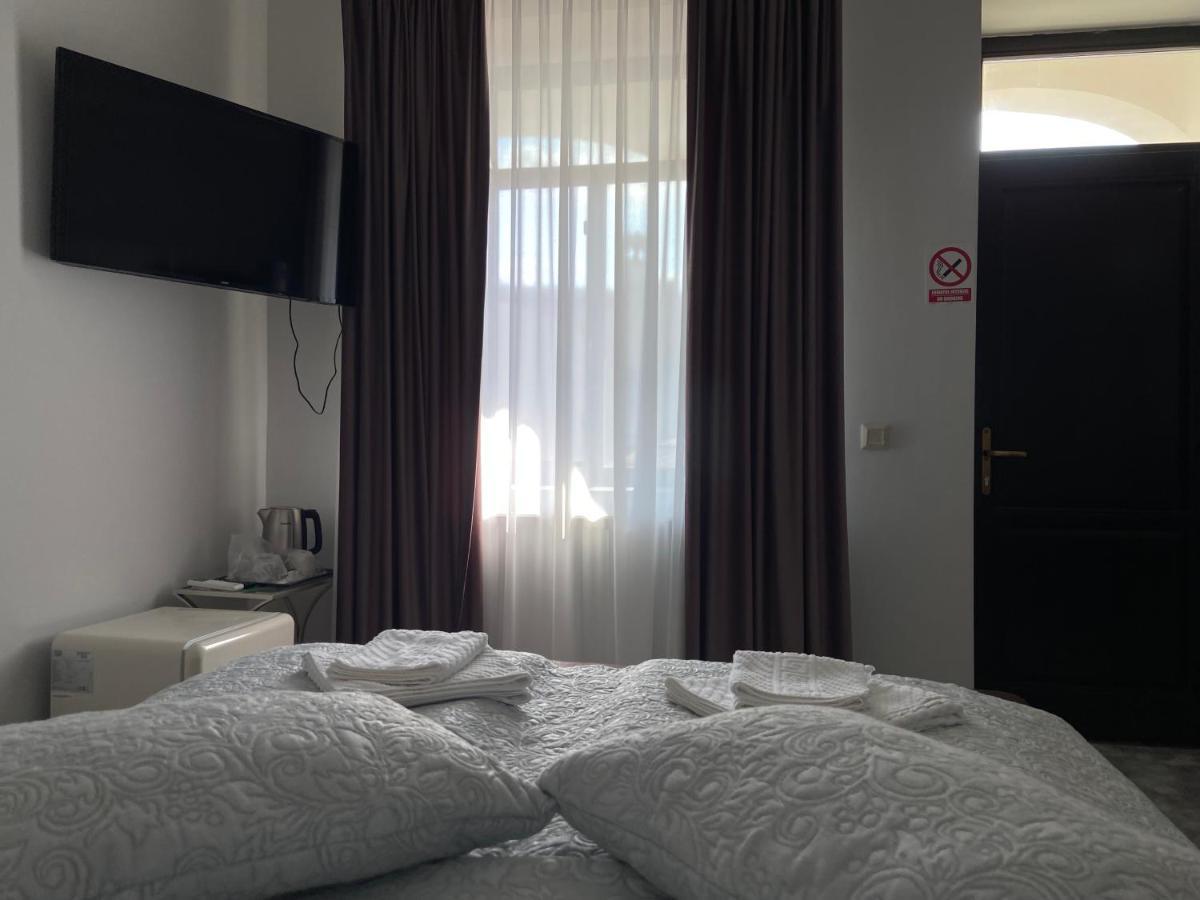 Maisonette Apartments Câmpulung Buitenkant foto