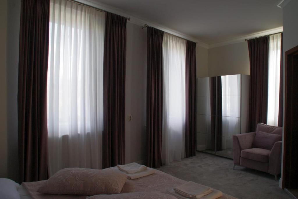 Maisonette Apartments Câmpulung Buitenkant foto