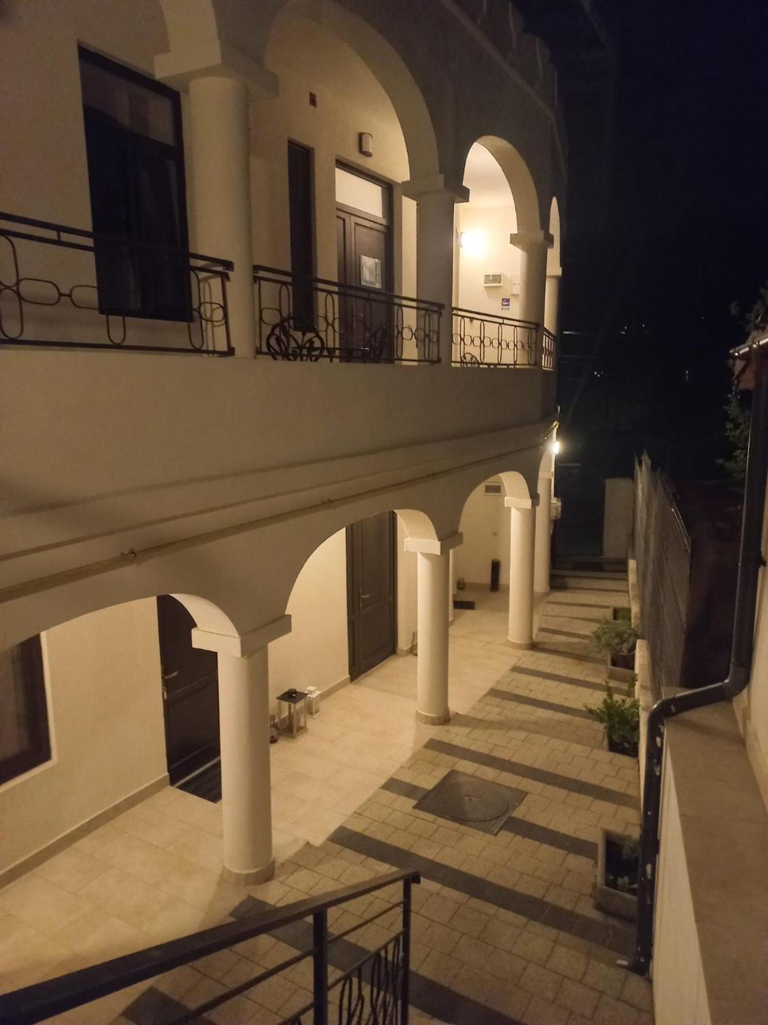 Maisonette Apartments Câmpulung Buitenkant foto